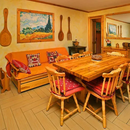 Salone House Lejlighed *