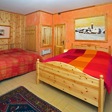 Salone House *